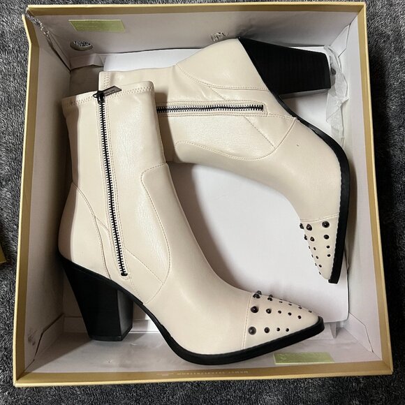 Michael Kors - Dover Studded Leather Heeled Booties - Picture 2 of 11